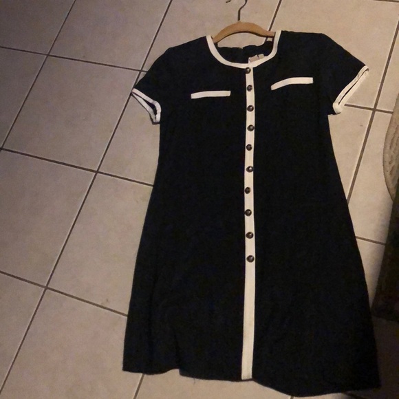Jessica Howard Dresses & Skirts - Vintage Black Button Down Dress